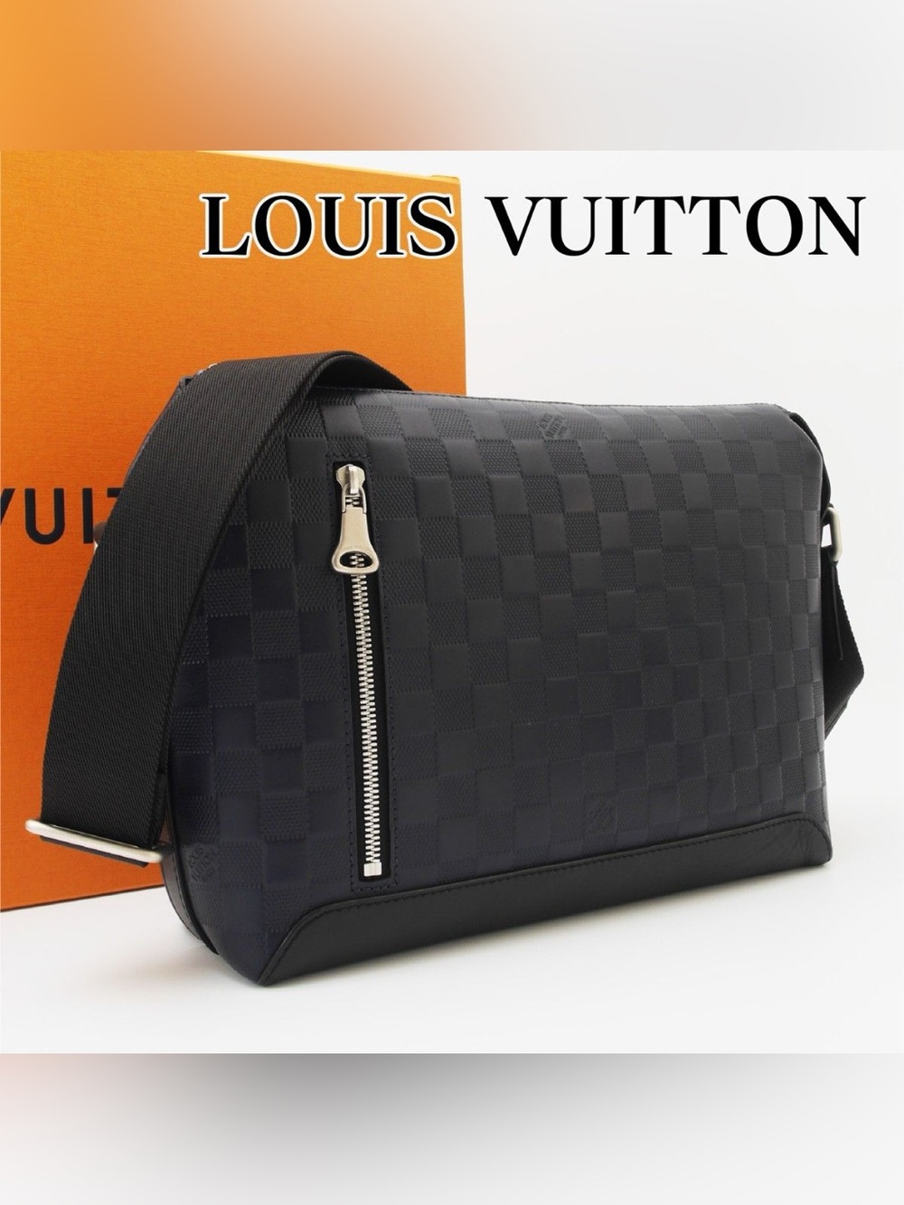Louis Vuitton Damier Infini Discovery Messenger PM Shoulder Bag